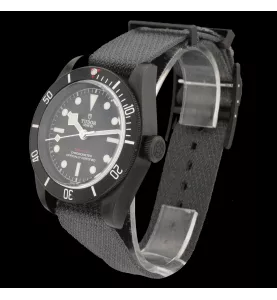 Tudor Heritage Black Bay Black