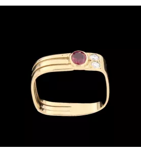 Bague carré or jaune tourmaline