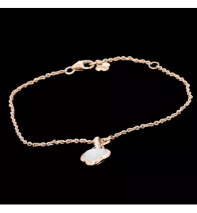 Perlmuttarmband und Diamanten