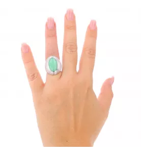 Bague en or gris jadéite