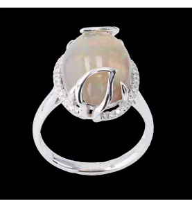 Bague opale et diamants