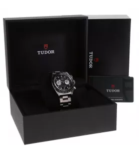 TUDOR HERITAGE Black Bay Chrono