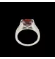 Anello in oro giallo con granato e diamanti