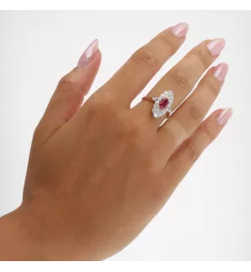 ANELLO CON RUBINO E DIAMANTE