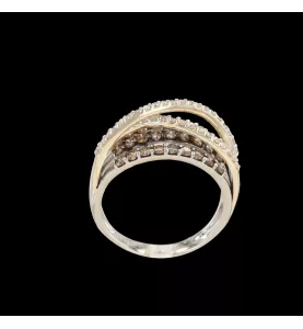 Ring aus Graugold mit Diamanten