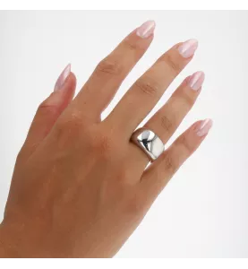 Paris Nouvelle Vague ring in white gold