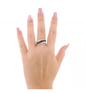 Ring aus Gelbgold mit Saphiren und Diamanten