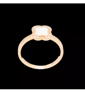 Bague Mauboussin fleur Nacre