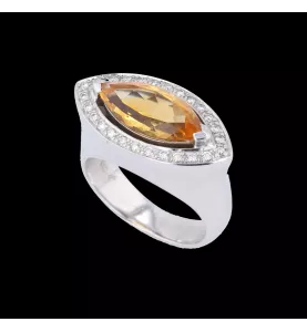 Anello con diamante citrino in oro bianco