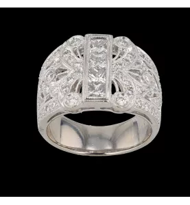 ORIENTAL RING PLATINUM DIAMONDS