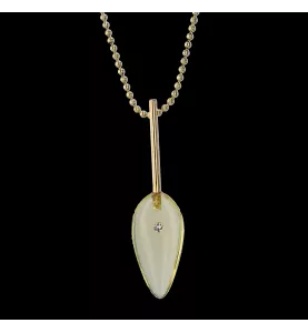 Collier pendentif résine et diamant