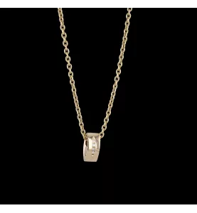 Collana in oro giallo con pendente di diamanti