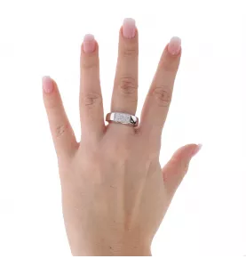 Anello in oro bianco 18 carati