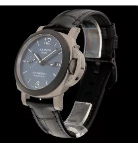 PANERAI LUMINOR GMT