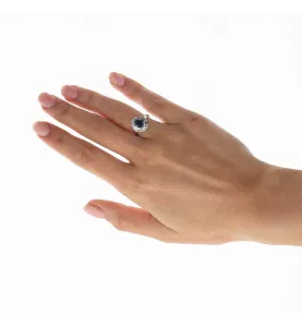 1.47 CARAT PLATINUM SAPPHIRE RING