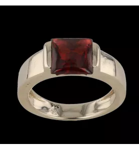 Garnet pink gold ring