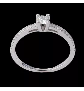 White gold diamond ring