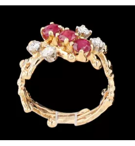 YELLOW GOLD RING 3 RUBIES