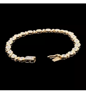 ARMBAND AUS GELBGOLD MIT DIAMANTEN